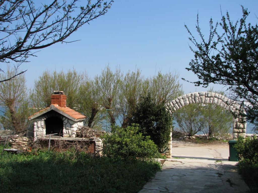 Butterfly Holiday Home Tonkica Betina  Εξωτερικό φωτογραφία