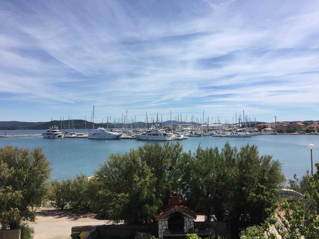 Butterfly Holiday Home Tonkica Betina  Εξωτερικό φωτογραφία